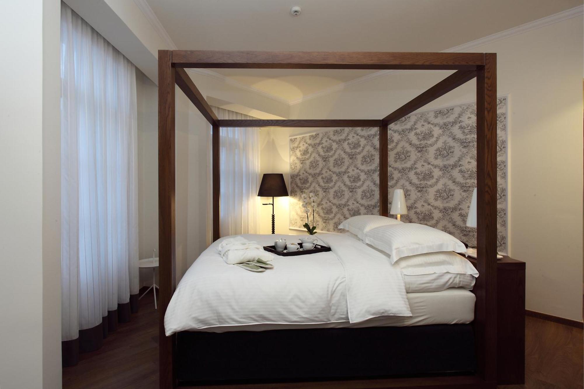 Hotel Metropolis Ioannina Buitenkant foto