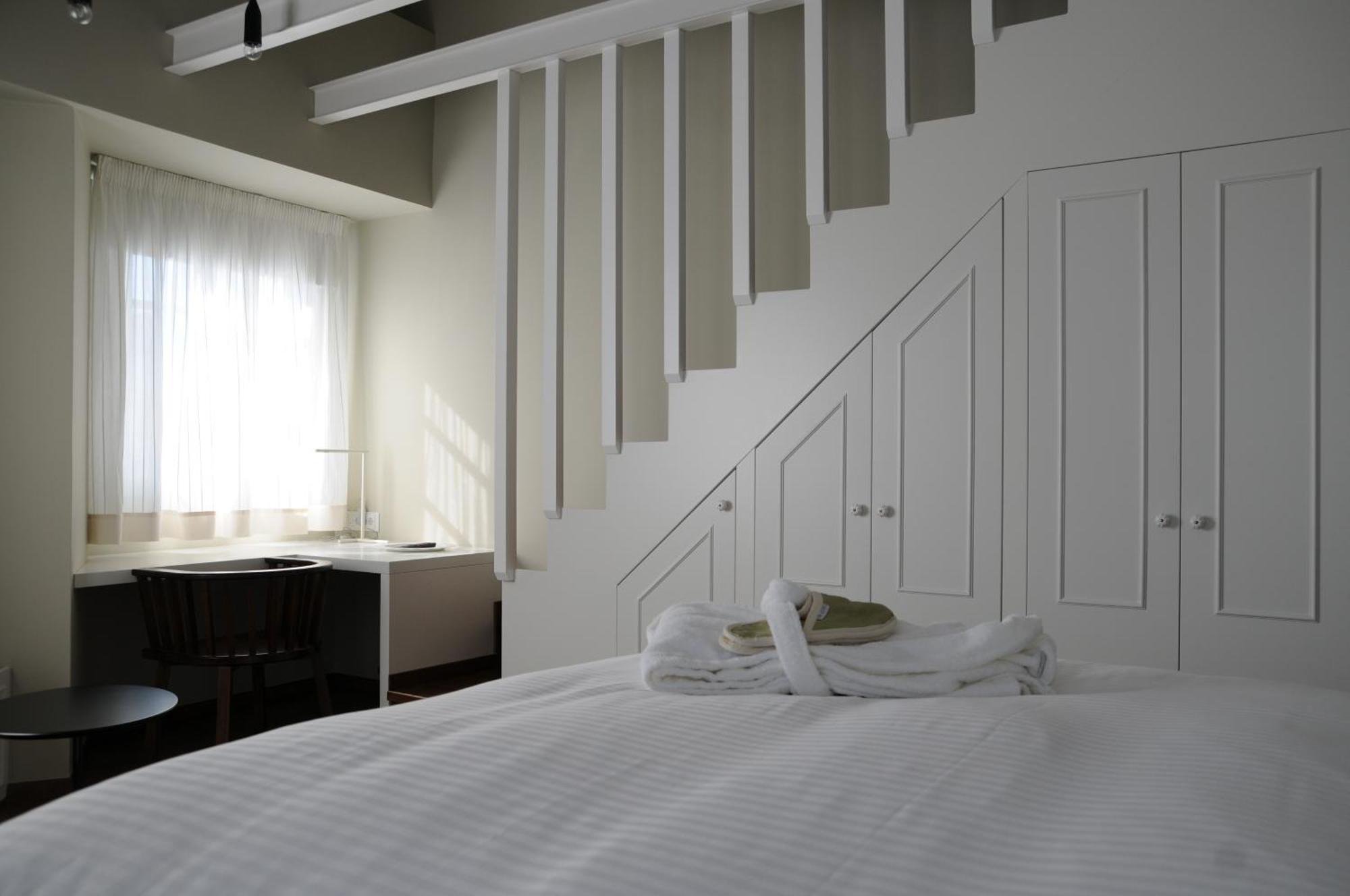 Hotel Metropolis Ioannina Buitenkant foto